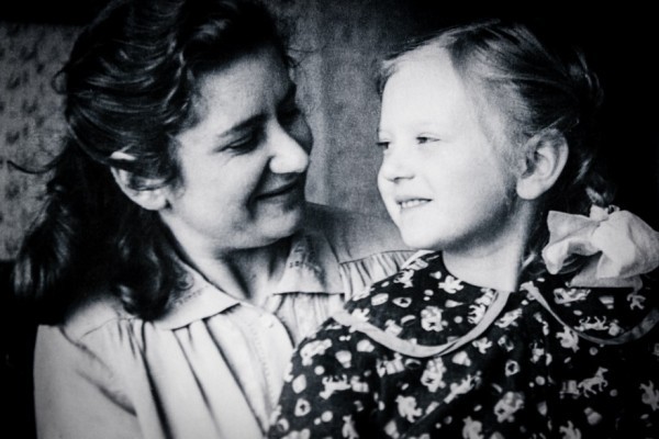 Жена Софья Александровна Николаева и дочь Татьяна. 1955г